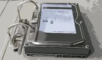 Eingeheftete Festplatte